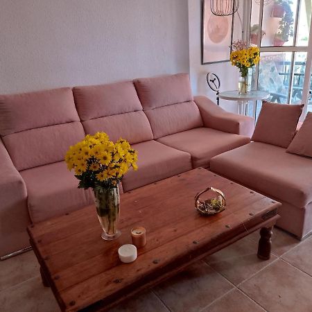 Coty'S Beach, Habitaciones En Casa Compartida 베날마데나코스타 외부 사진