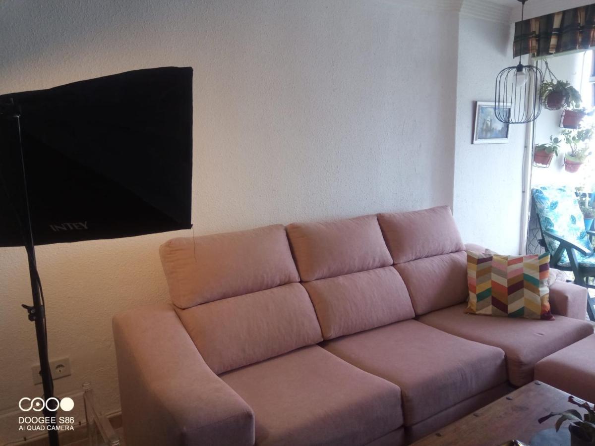 Coty'S Beach, Habitaciones En Casa Compartida 베날마데나코스타 외부 사진