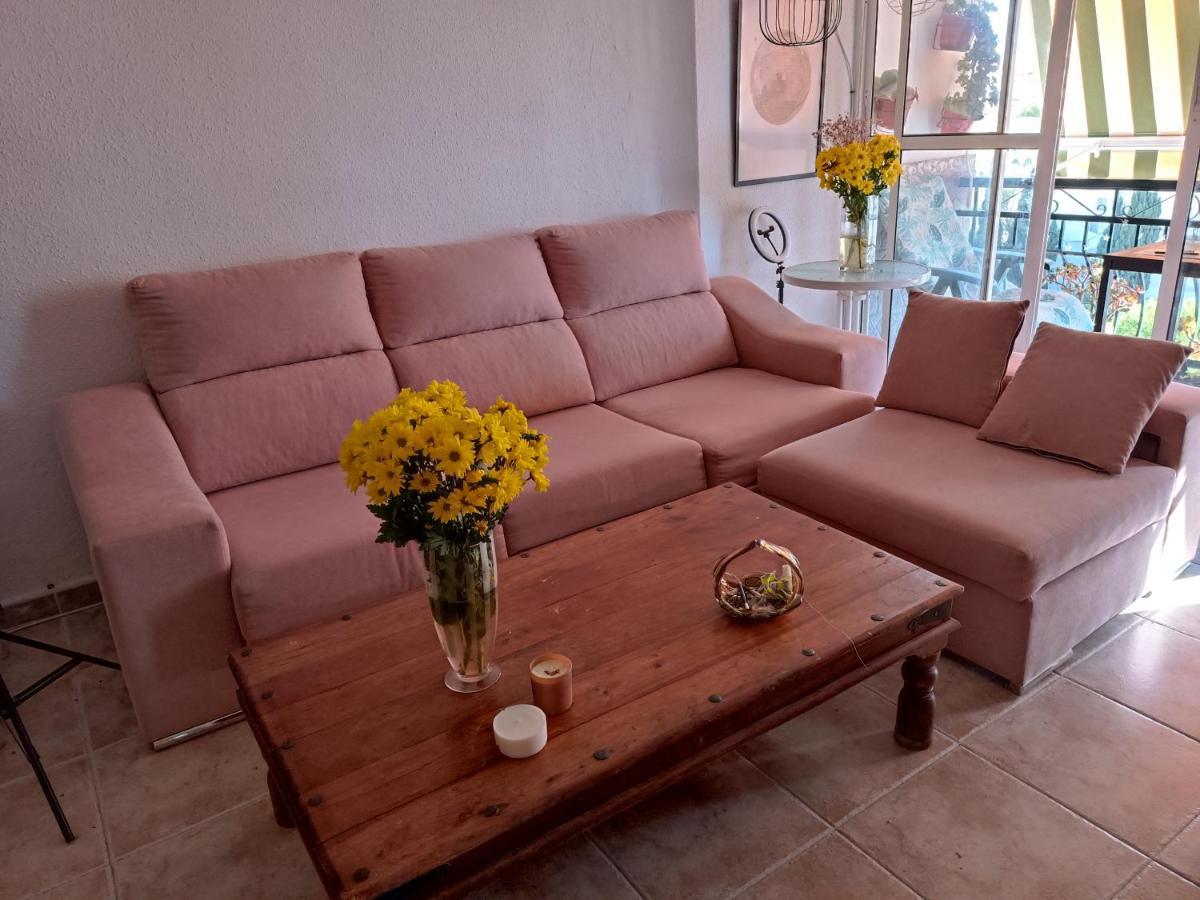Coty'S Beach, Habitaciones En Casa Compartida 베날마데나코스타 외부 사진